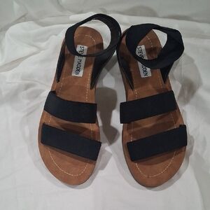 Steve Madden Black and Brown Minimalist Sandals